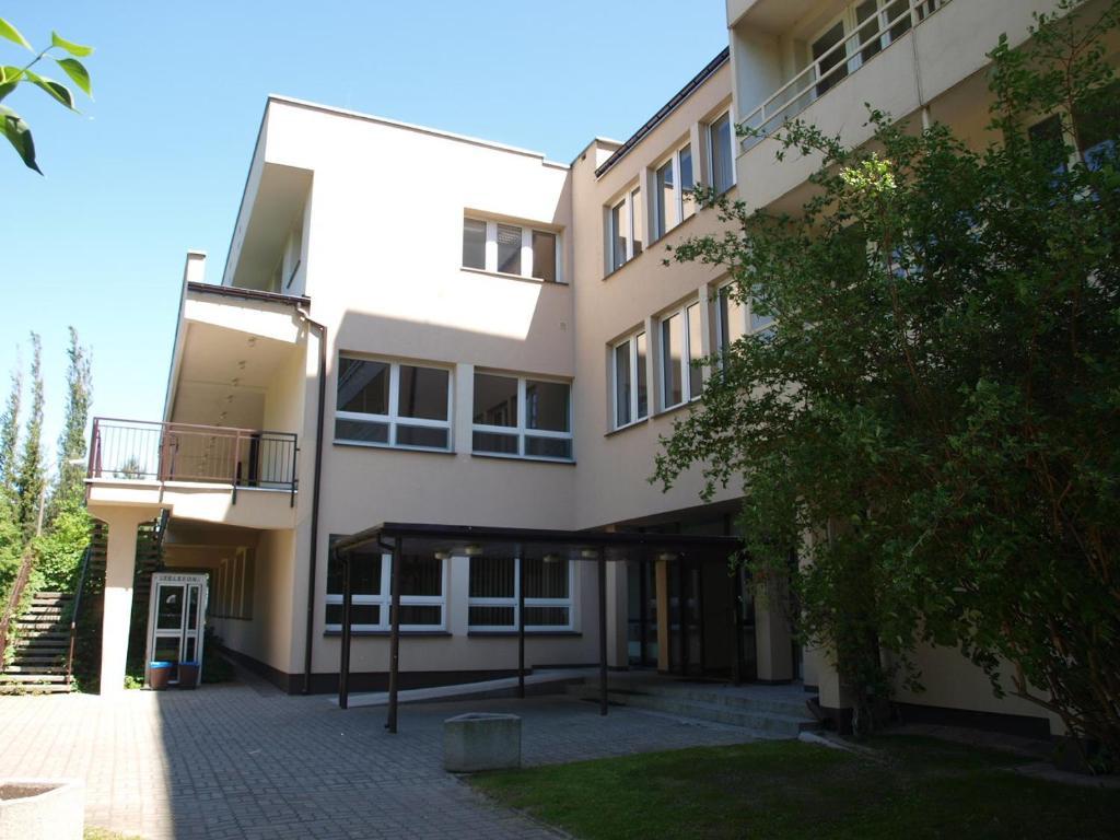 Irss Osrodek Szkoleniowy Hotel Białobrzegi Exterior foto