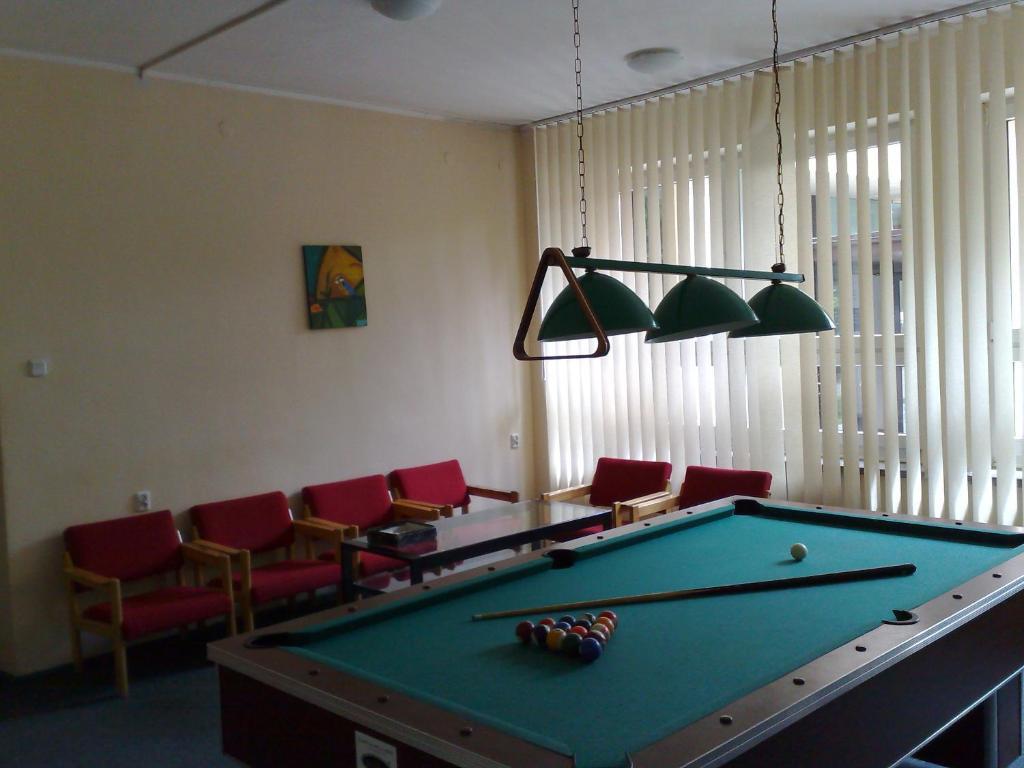 Irss Osrodek Szkoleniowy Hotel Białobrzegi Exterior foto