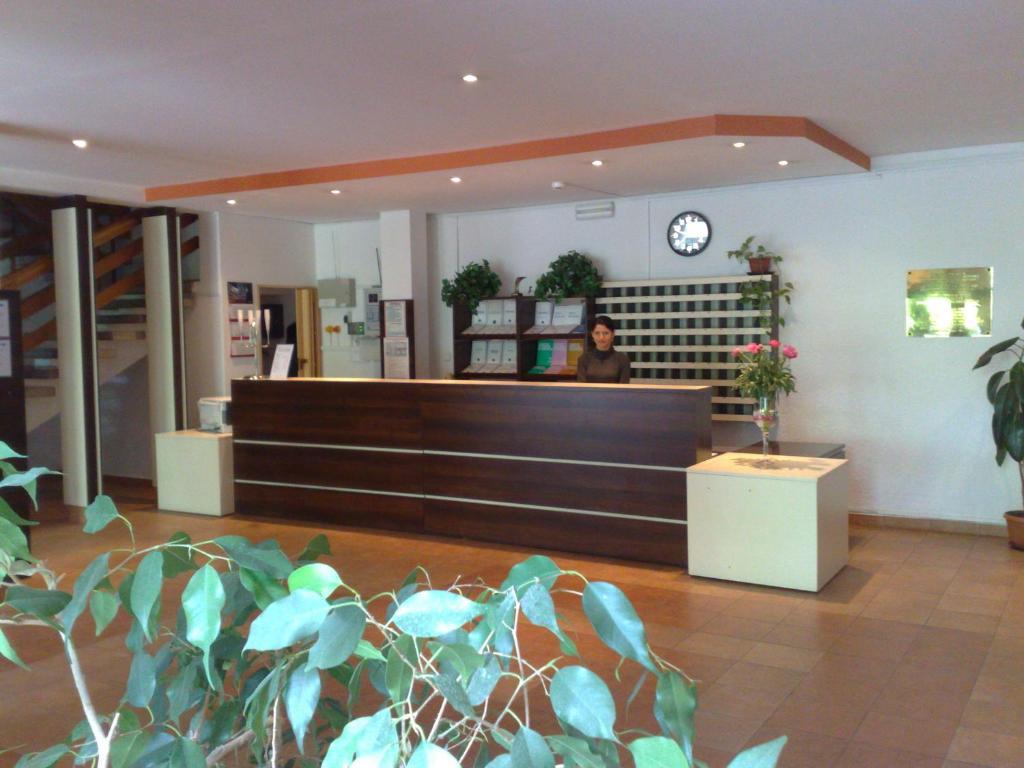 Irss Osrodek Szkoleniowy Hotel Białobrzegi Exterior foto