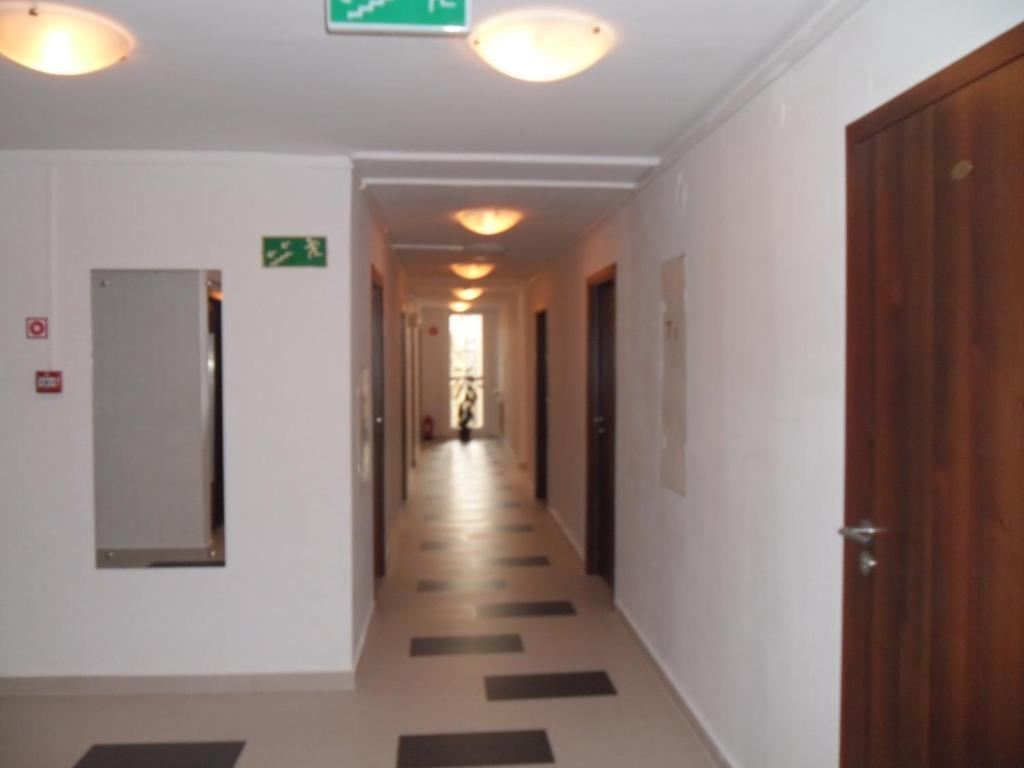 Irss Osrodek Szkoleniowy Hotel Białobrzegi Exterior foto